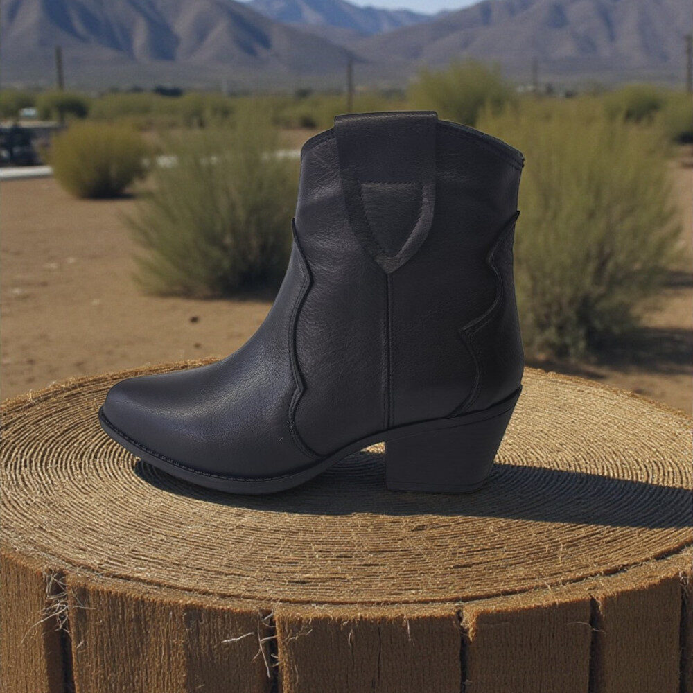 Γυναικείο Δερμάτινο Ανατομικό Western Μποτάκι Black